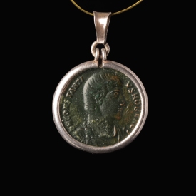 Silver pendant with Roman coin of Constantius Gallus