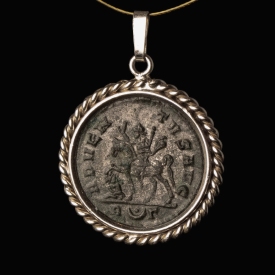 Silver pendant with Roman coin of Probus