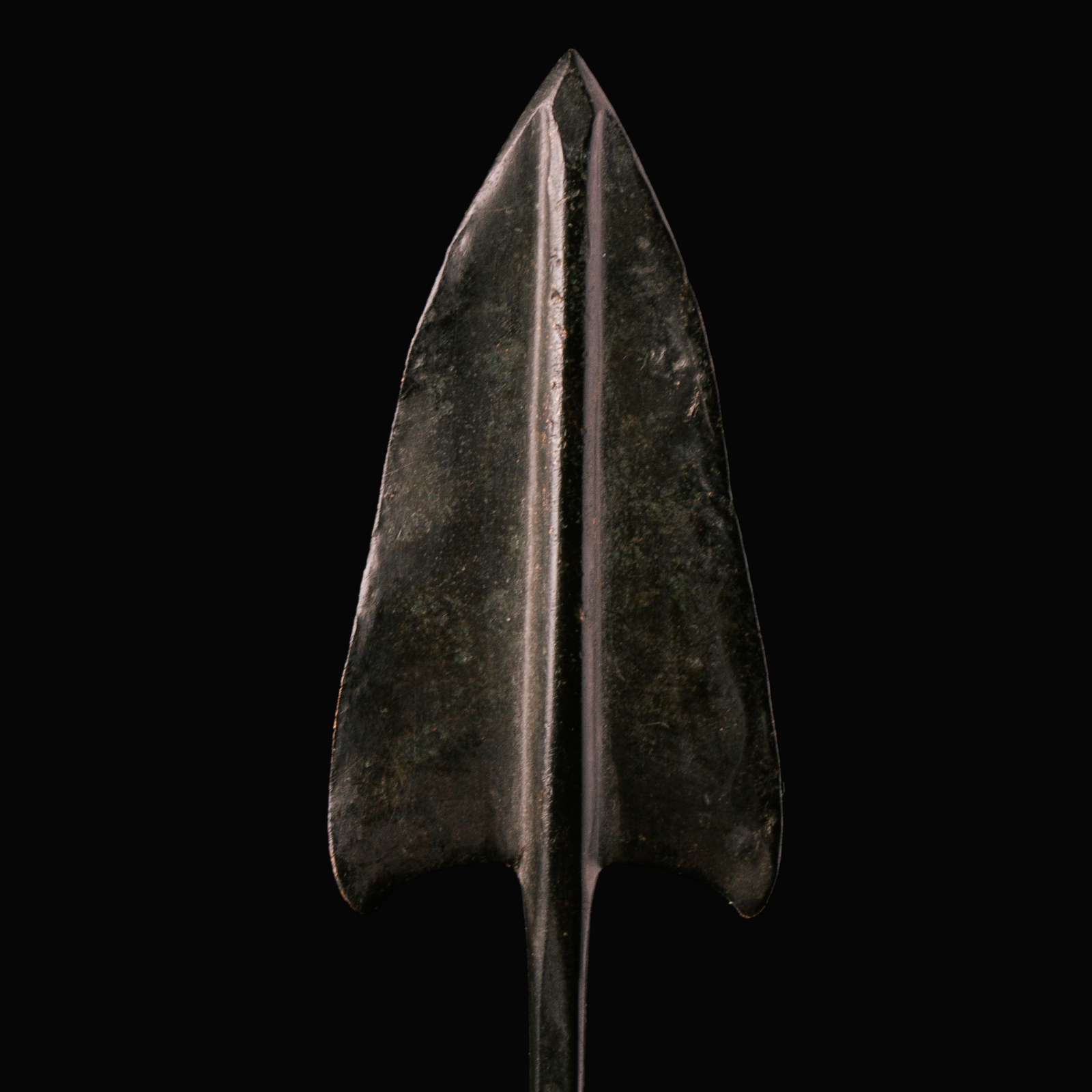 Ancient Near-Eastern large bronze barbed arrowhead