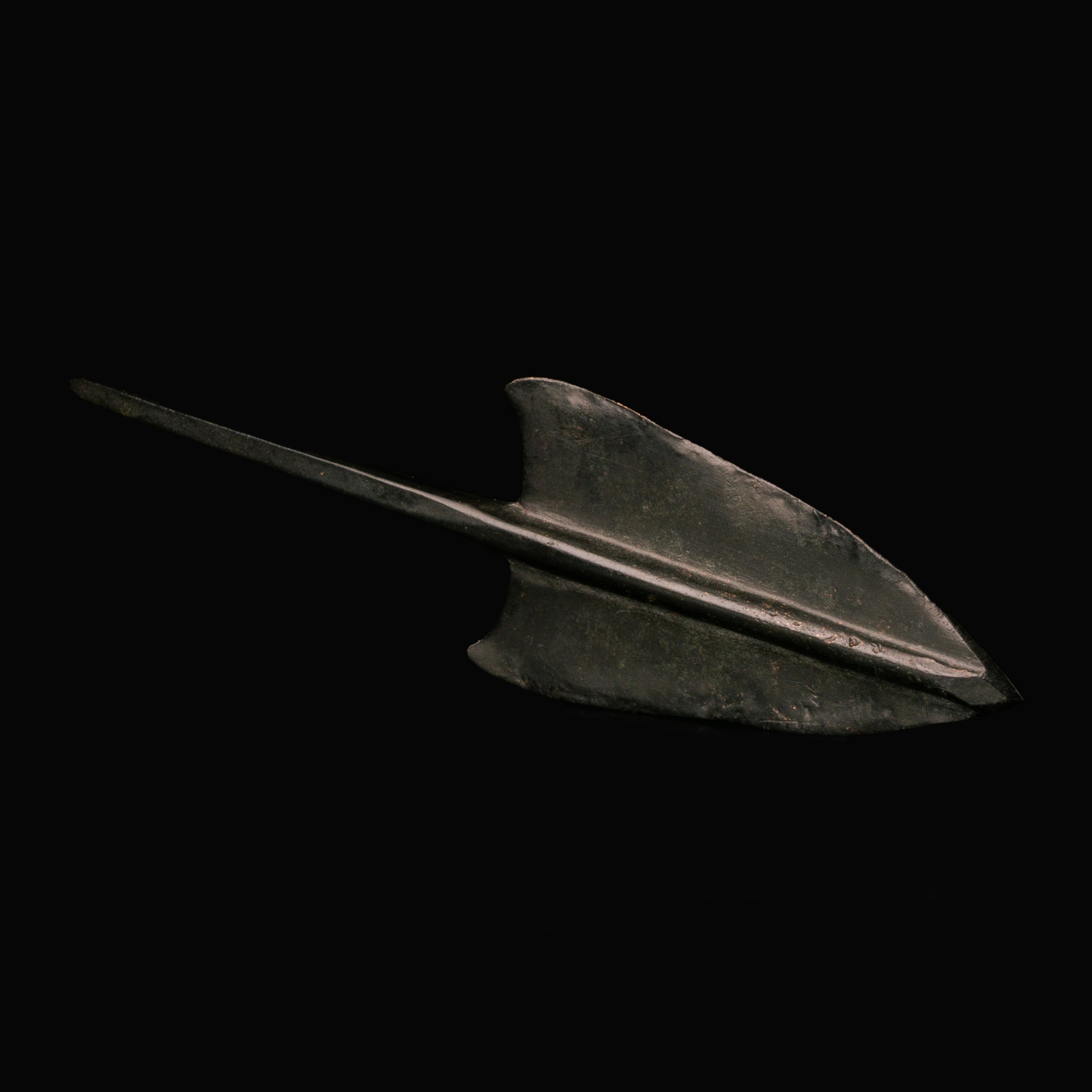 Ancient Near-Eastern large bronze barbed arrowhead