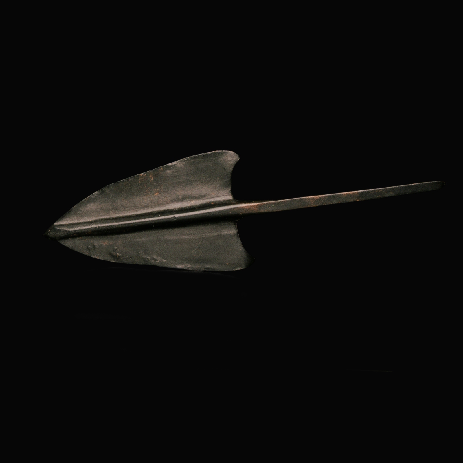 Ancient Near-Eastern large bronze barbed arrowhead