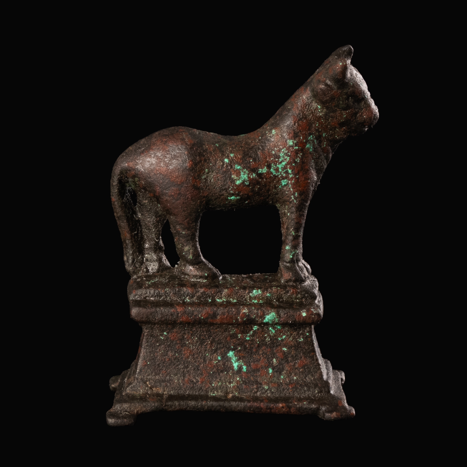 Ancient Roman bronze Bull figurine
