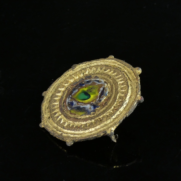 Ancient Roman bronze gilded disc brooch