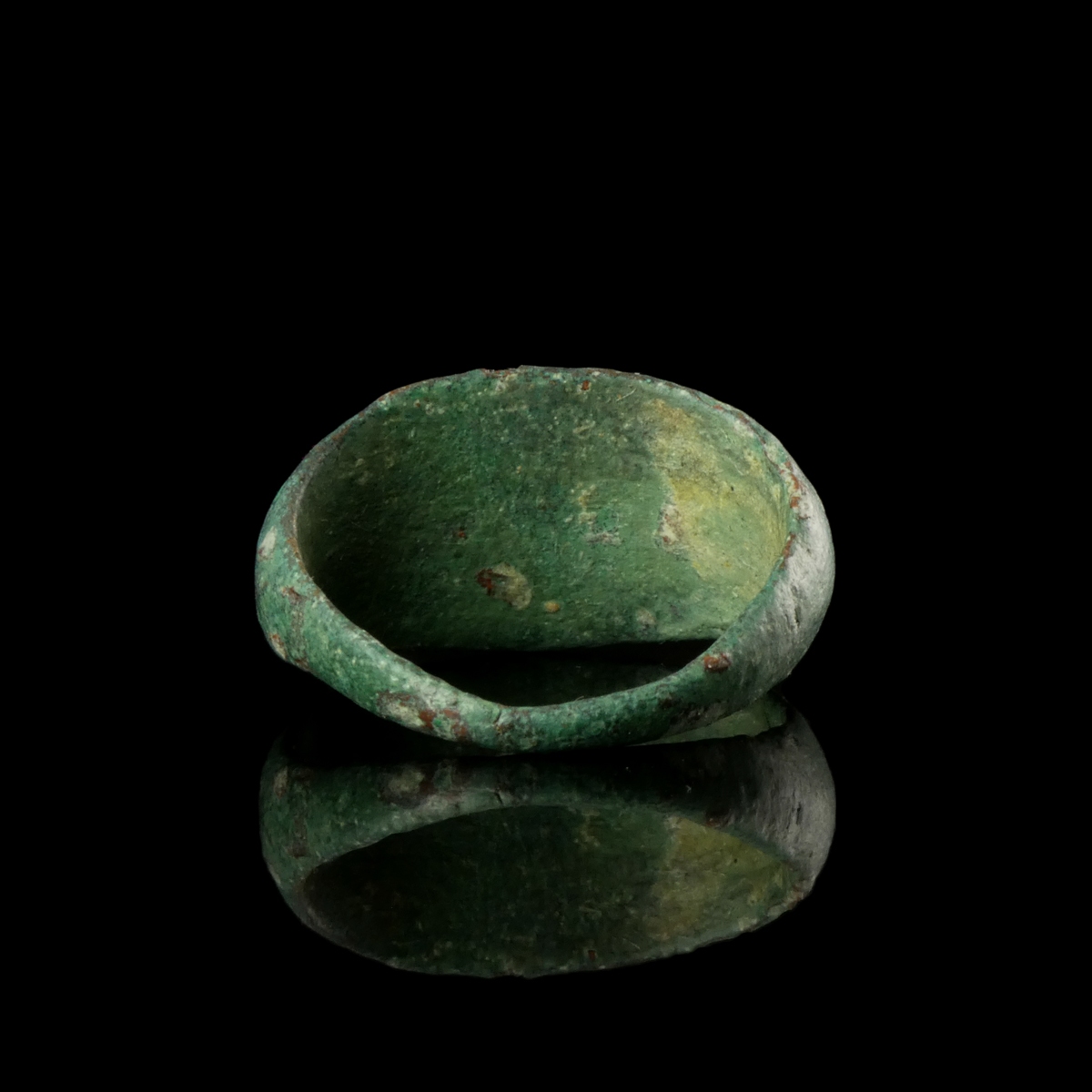 Ancient Roman bronze seal ring, Lion attacking a deer