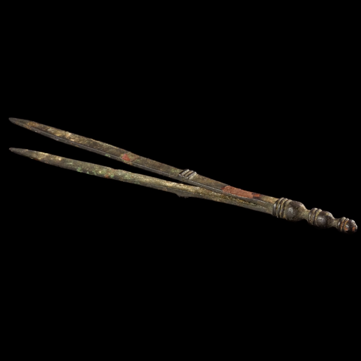 Ancient Roman decorated bronze medical or cosmetic pair of tweezers, large size