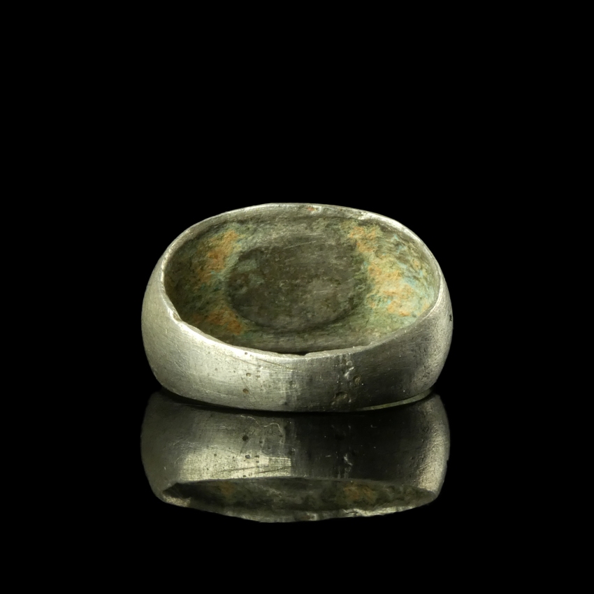 Ancient Roman silver ring with filigree decoration
