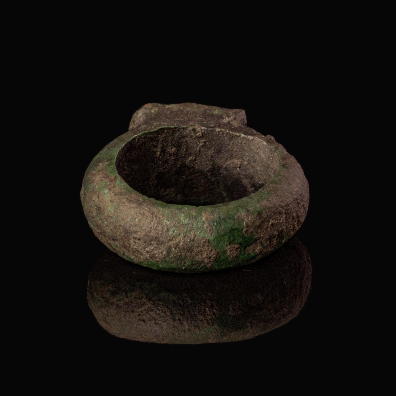 Ancient Roman solid bronze ring with Legionary inscription - LEG X