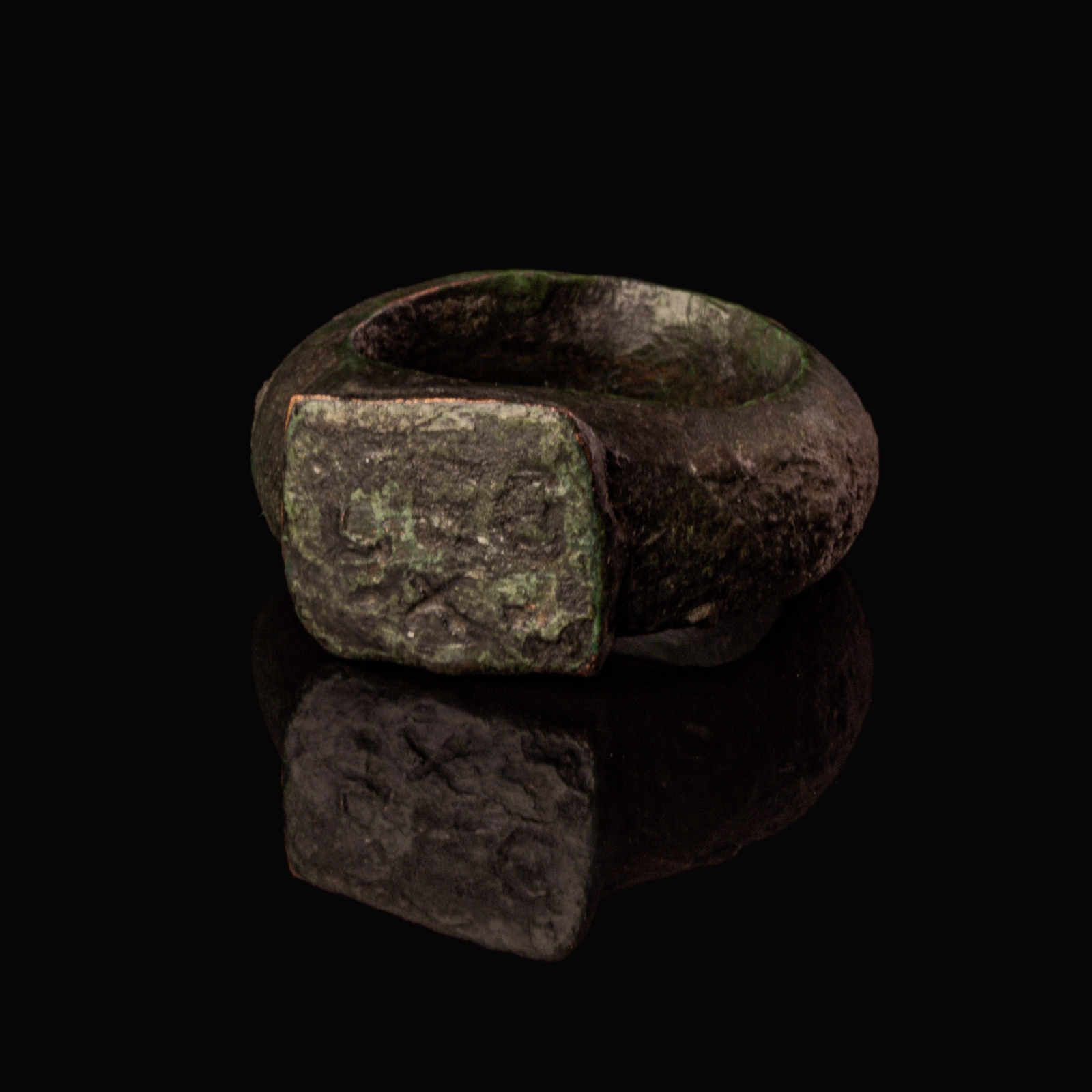 Ancient Roman solid bronze ring with Legionary inscription - LEG X