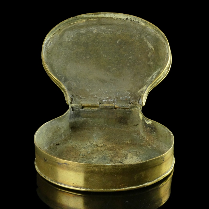 Antique brass tobacco or snuffbox with double-headed Eagle