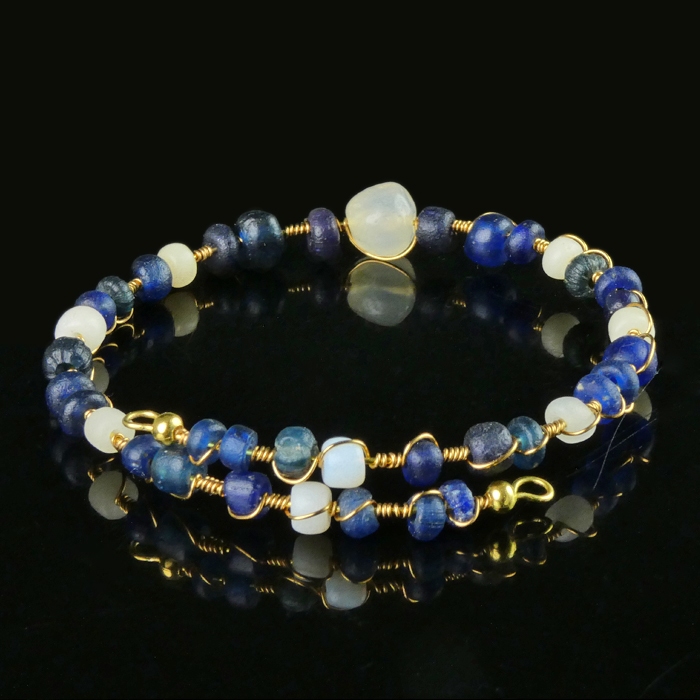 Bracelet with Roman Wire-wrapped Blue and White Glass Beads - Flexible Design