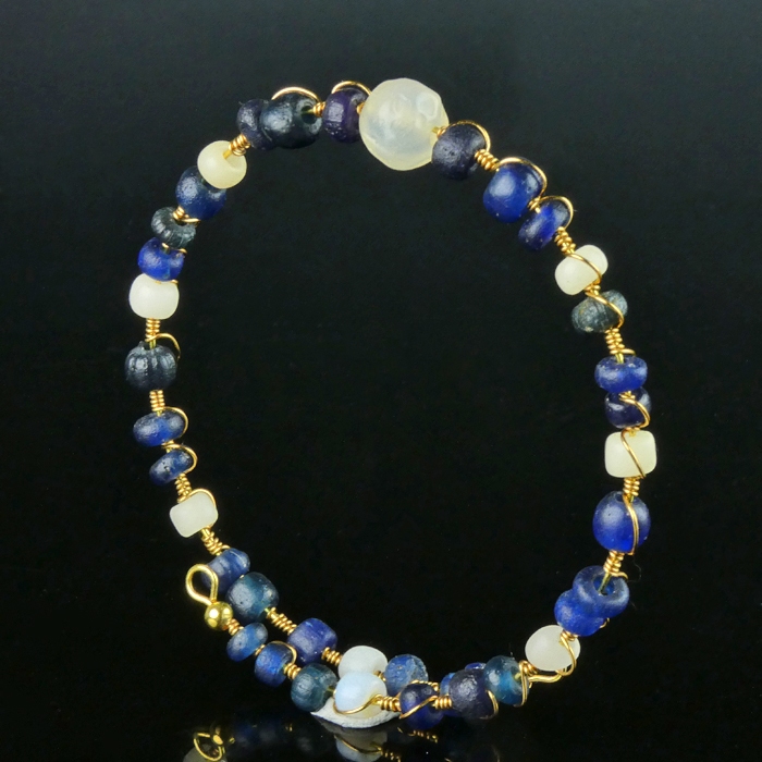 Bracelet with Roman Wire-wrapped Blue and White Glass Beads - Flexible Design