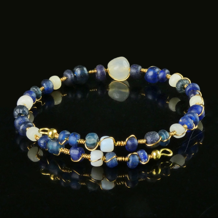 Bracelet with Roman wire-wrapped blue and white glass beads