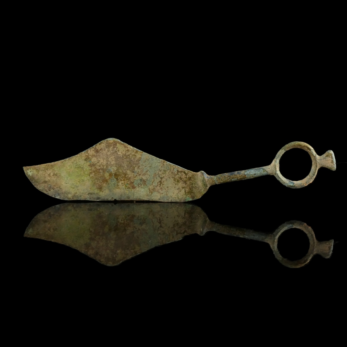 Bronze Age, bronze looped Razor knife