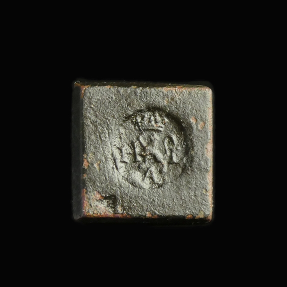 Coin weight for ½ English pound, made by Jacob l'Admiral