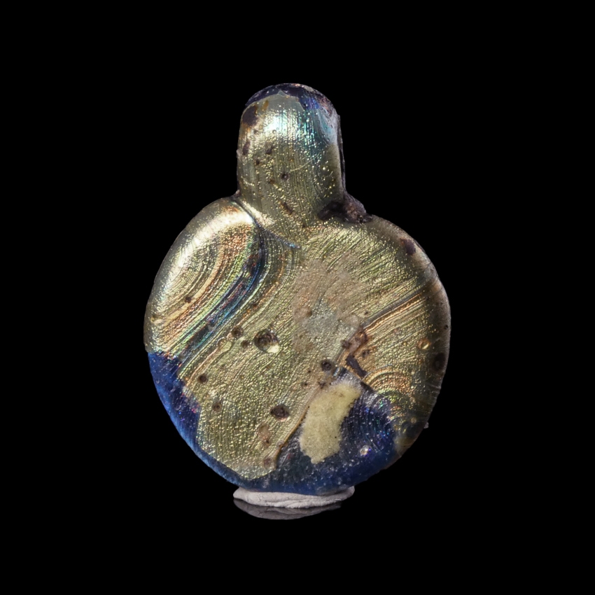 Late Roman Glass Amulet Pendant with Lion, Moon and Sun / Star