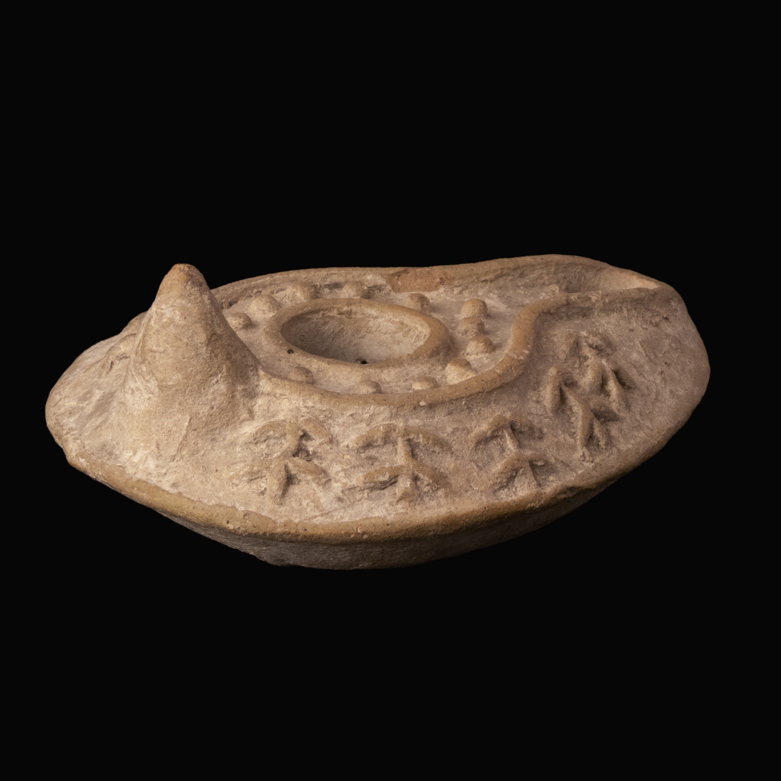 Late Roman to Early Byzantine Terracotta Oil Lamp from the Holy Land