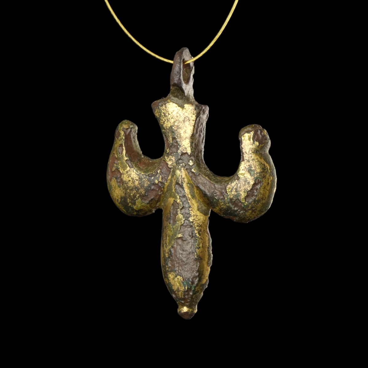 Medieval gilded bronze Fleur-de-Lis harness pendant