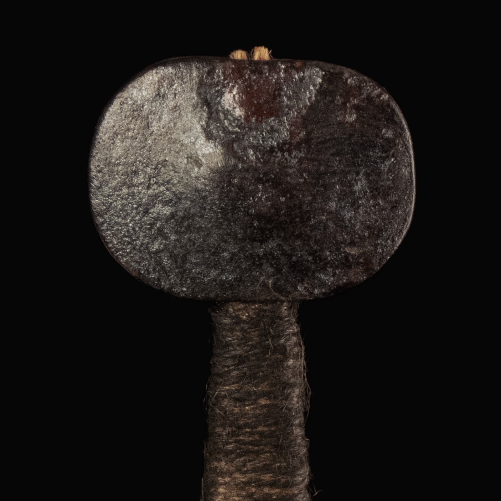 Medieval iron sword pommel, Oakeshott Type H1
