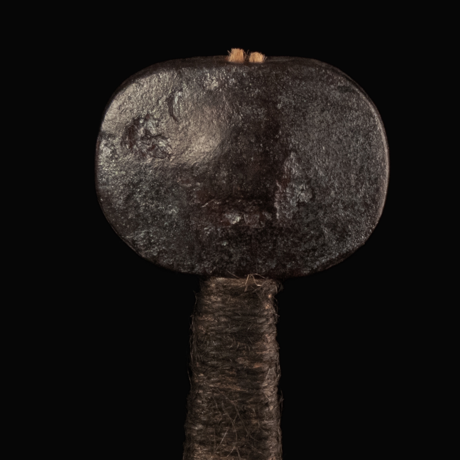 Medieval iron sword pommel, Oakeshott Type H1