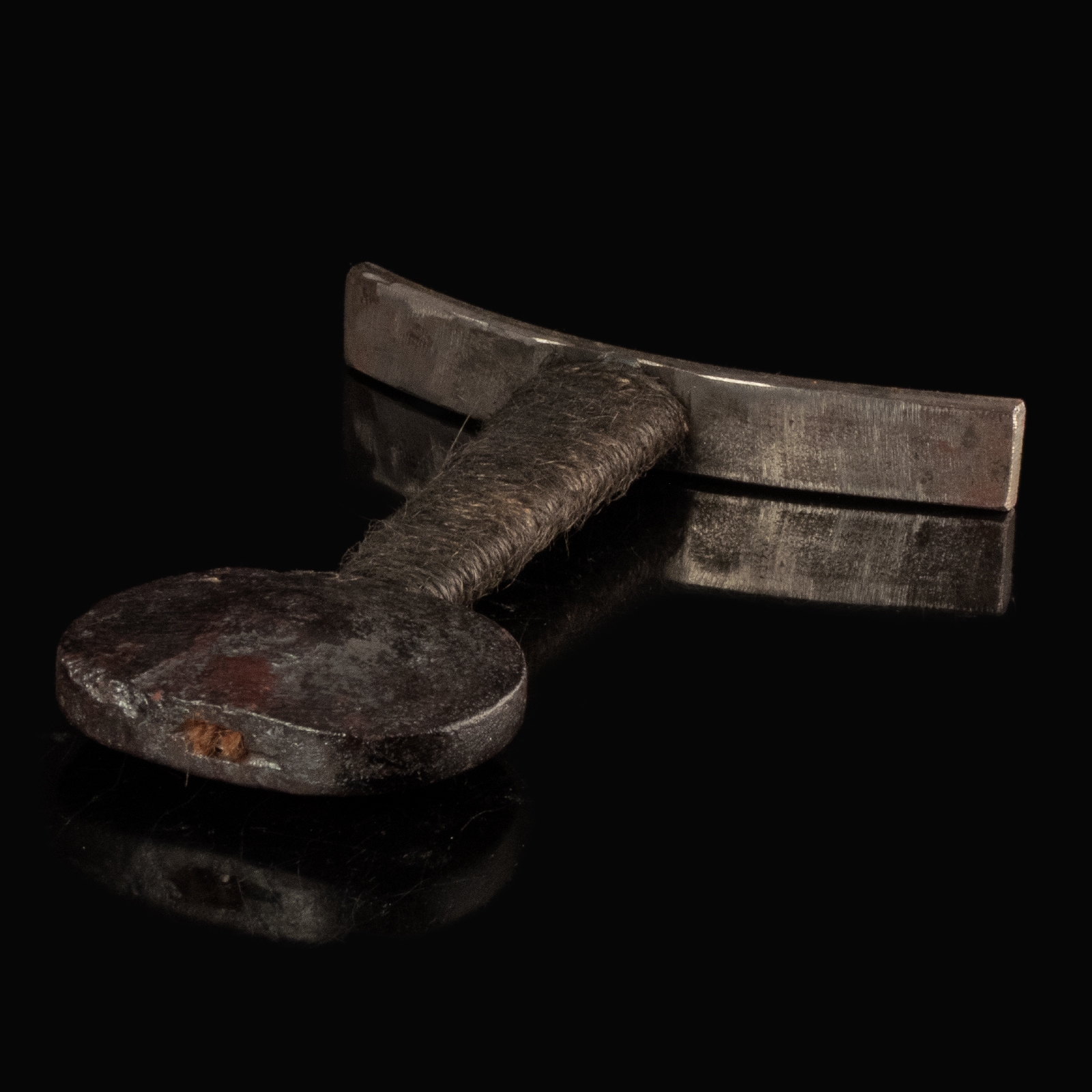 Medieval iron sword pommel, Oakeshott Type H1