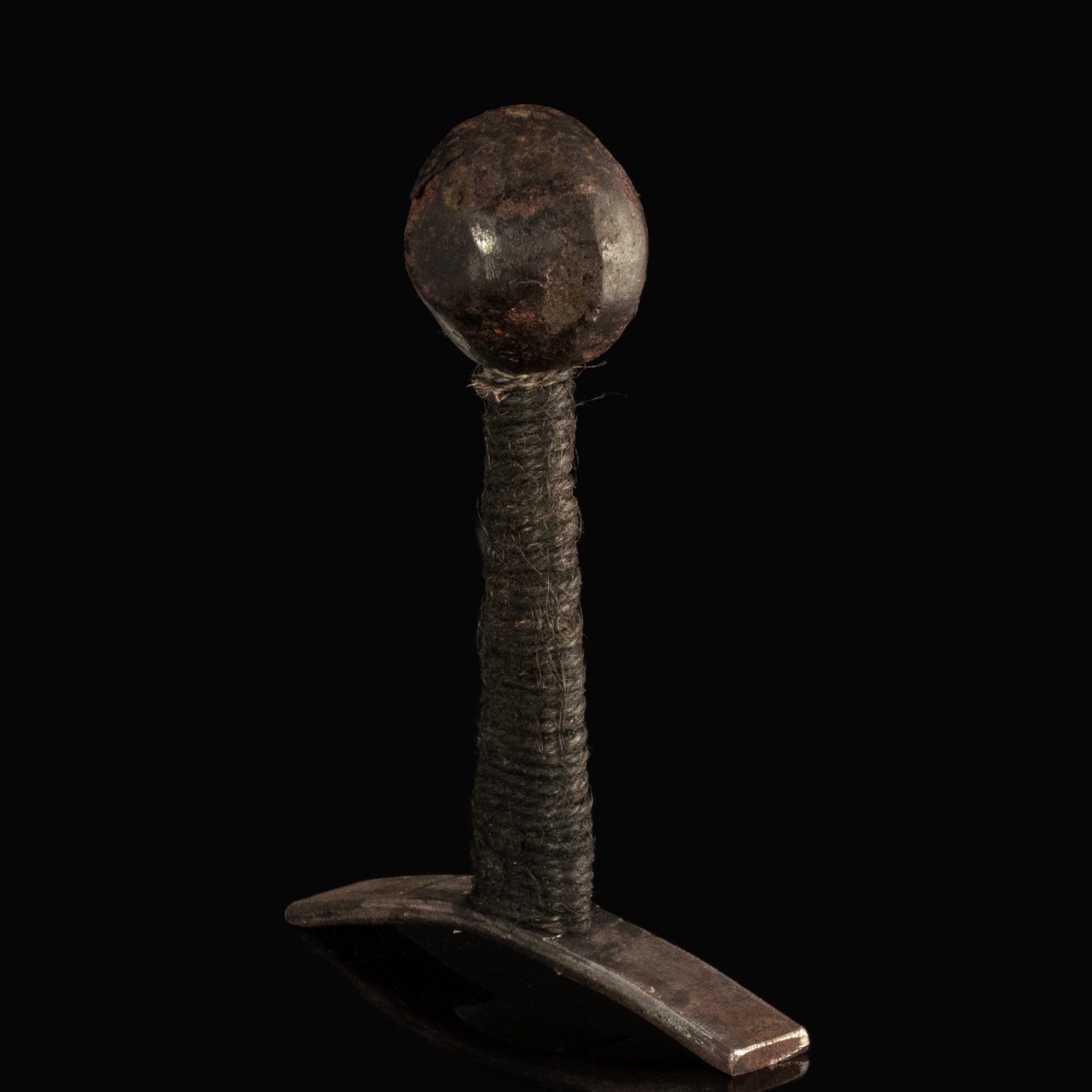 Medieval iron sword pommel, Oakeshott Type S