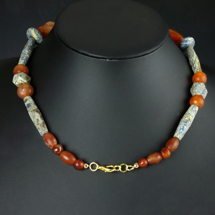 Necklace with ancient lapis lazuli and carnelian beads