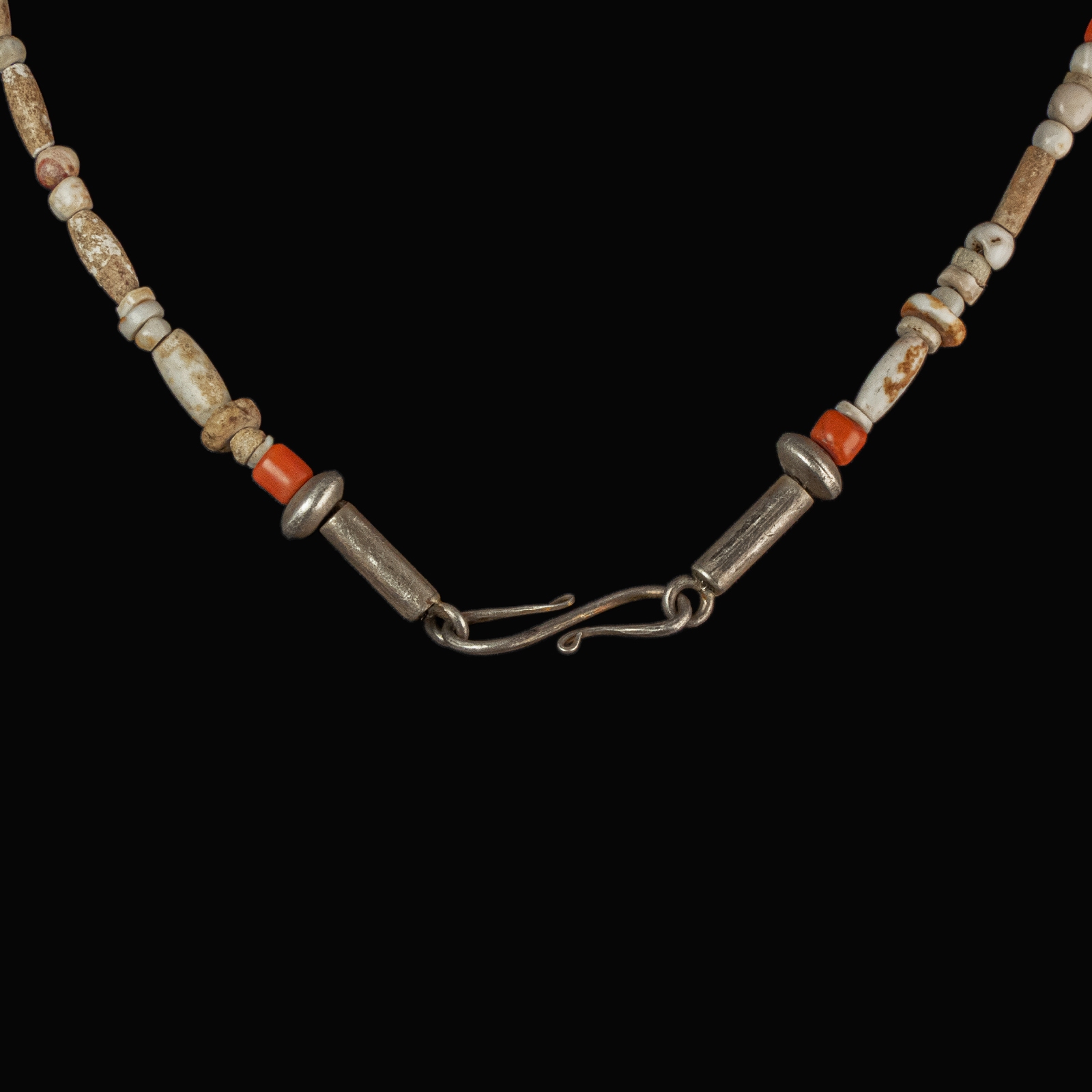 Necklace with ancient stone, shell and coral beads