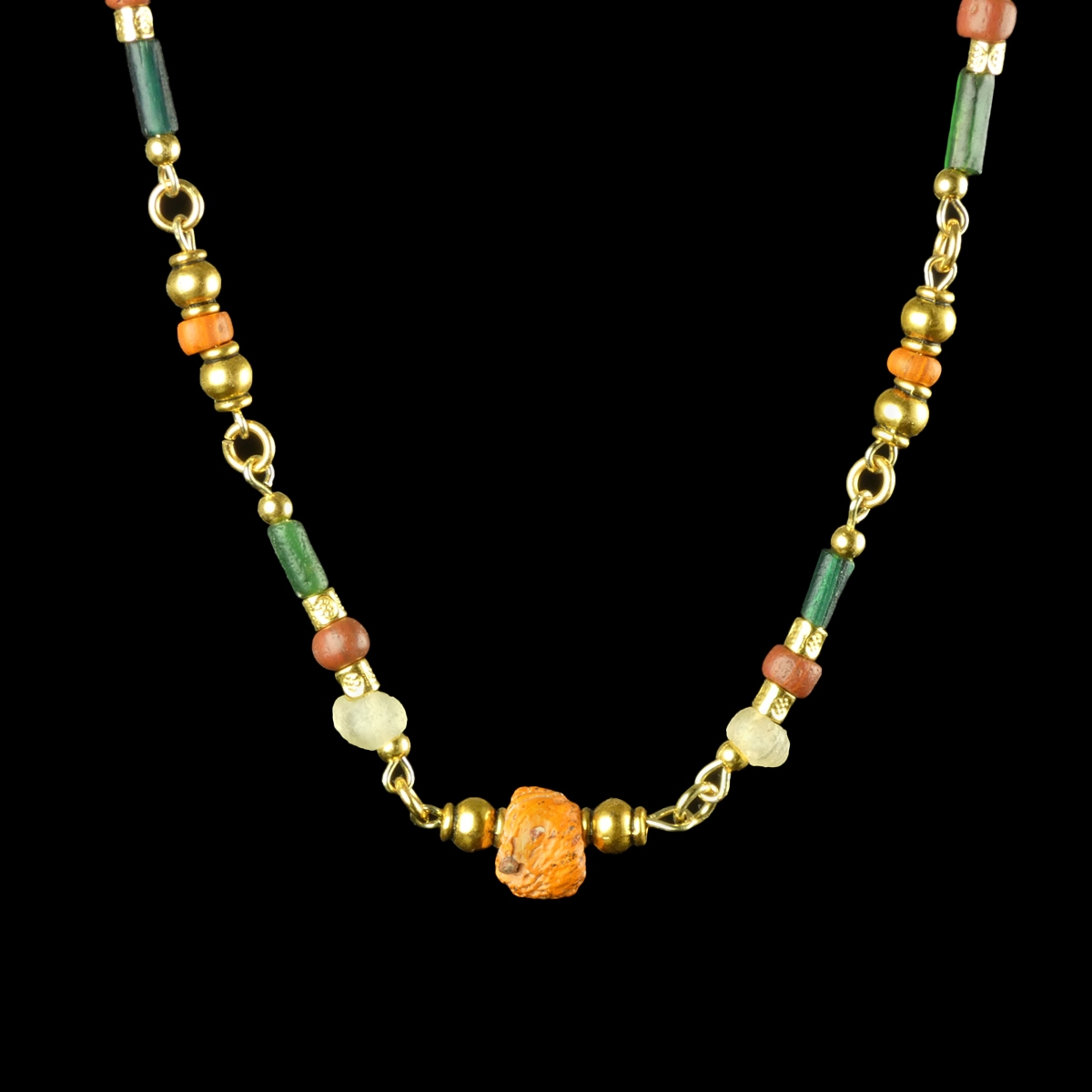 Necklace with Roman multicoloured glass beads