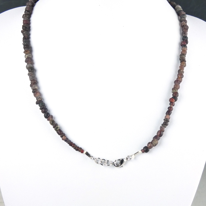 Necklace with Roman purple glass beads