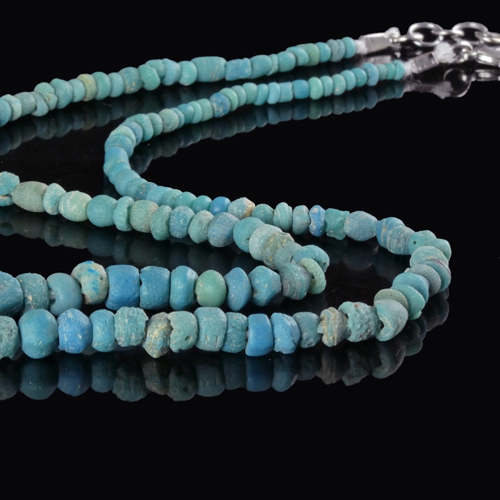 Necklace with Roman turquoise glass beads