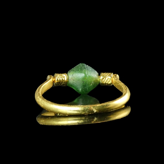 Ring with a Roman Green Glass Bead