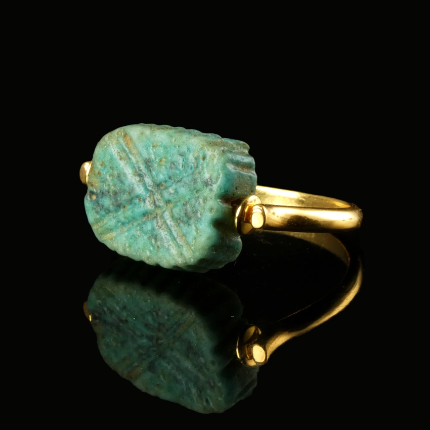 Ring with ancient Egyptian glazed faience amulet bead