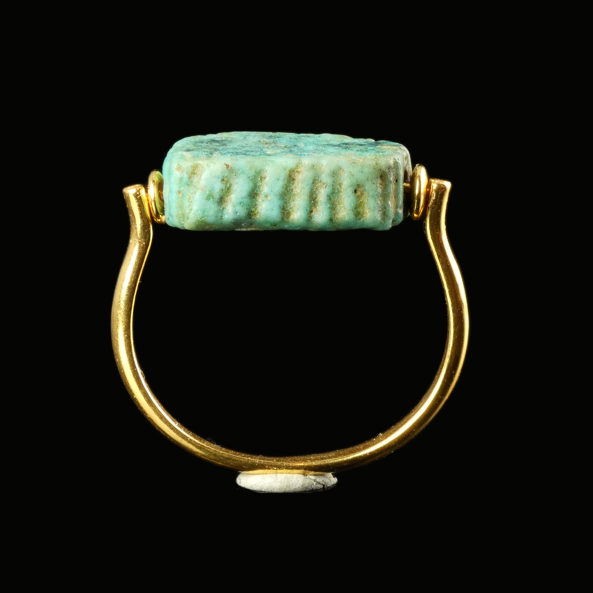 Ring with ancient Egyptian glazed faience amulet bead