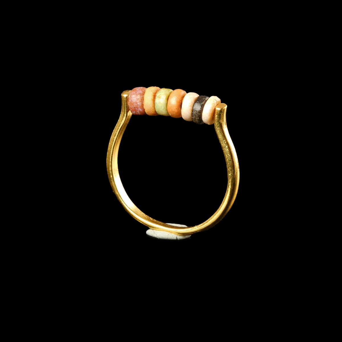 Ring with Egyptian faience beads