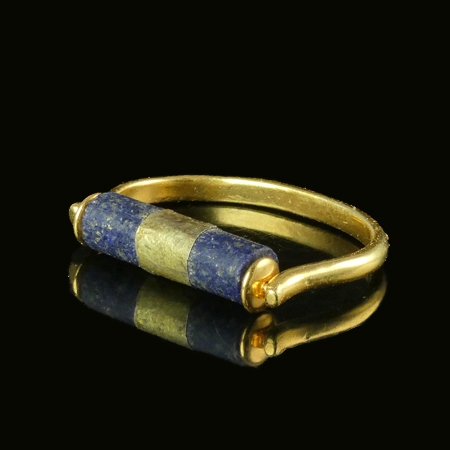 Ring with Egyptian gold-wrapped Lapis Lazuli bead
