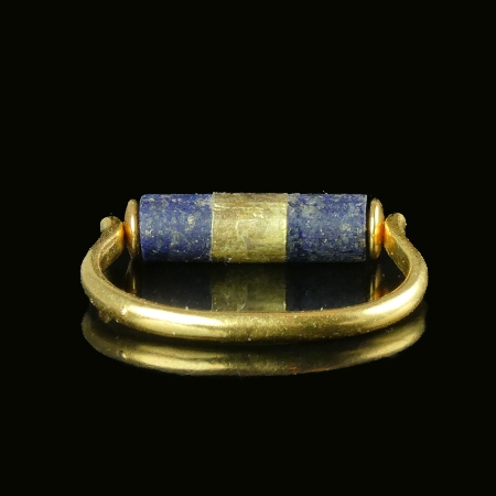 Ring with Egyptian gold-wrapped Lapis Lazuli bead