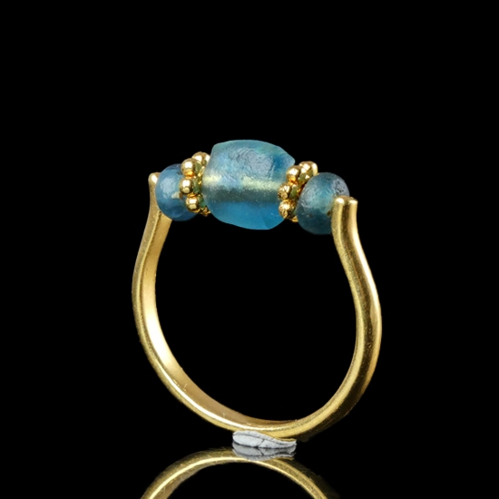 Ring with Roman blue / aquamarine colour glass beads