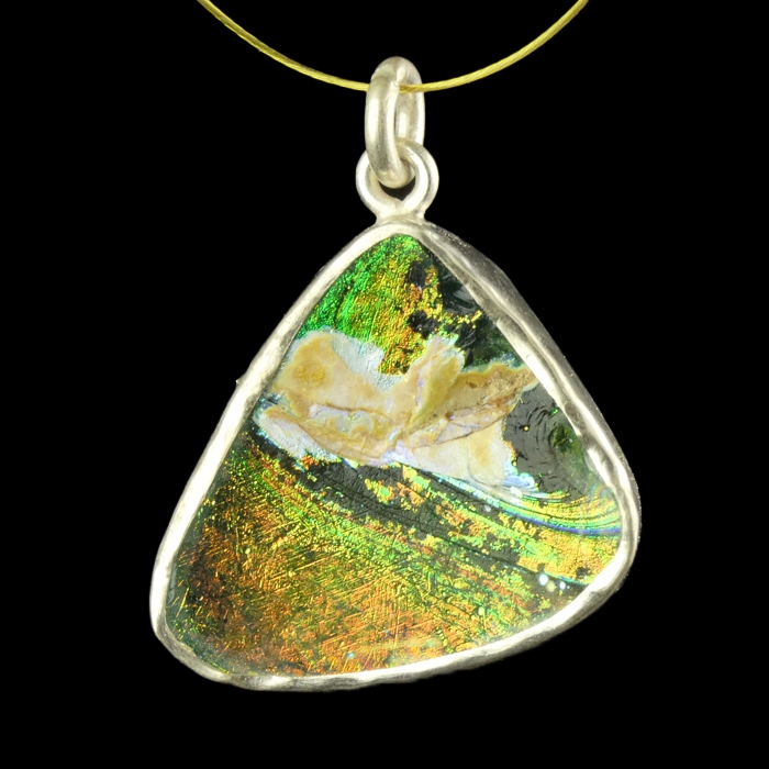 Silver pendant with Ancient Roman / Byzantine iridescent glass