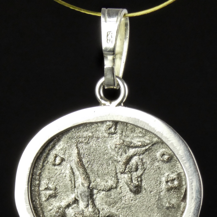 Silver pendant with Roman coin of Aurelian, rare issue