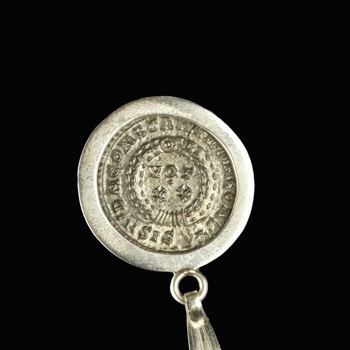 Silver pendant with Roman coin of Constantine I 'the Great'