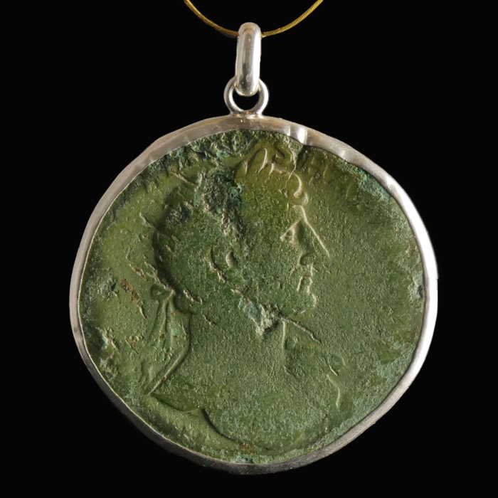 Silver pendant with Roman coin of Hadrianus