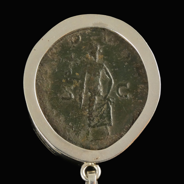 Silver pendant with Roman coin of Severus Alexander