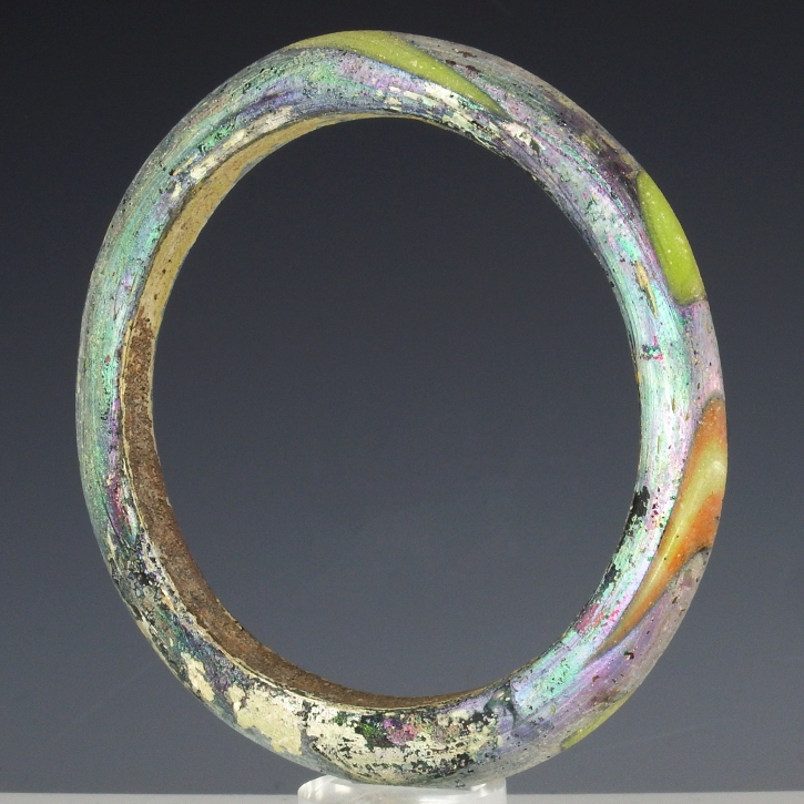 Solid Roman multicoloured glass bracelet