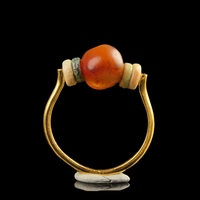 Ring with Egyptian faience and carnelian beads