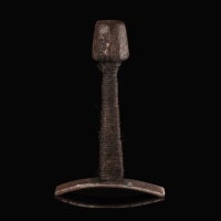 Medieval iron sword pommel, Oakeshott Type T1