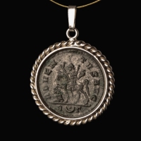 Silver pendant with Roman coin of Probus